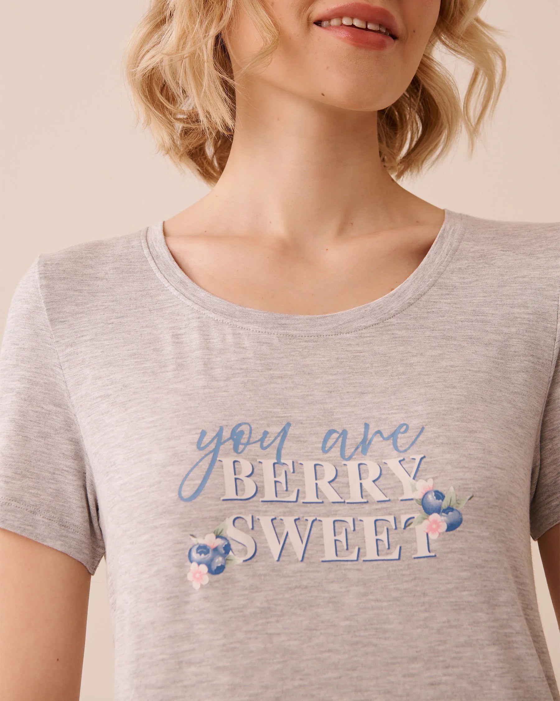 La Vie en Rose Comfy Grey Mix Women Berry Print Soft Jersey T-shirt SKU: 60100190_00007 Image 03