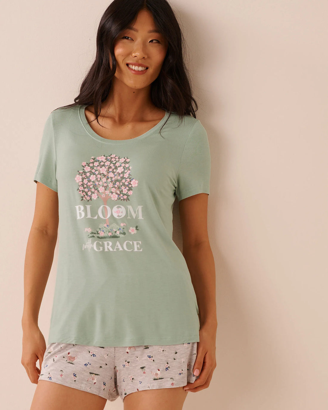 La Vie en Rose Frosty Green W/Screen 1 Women Pink Floral Print Soft Jersey T-shirt SKU: 60100190_P30148 Image 01