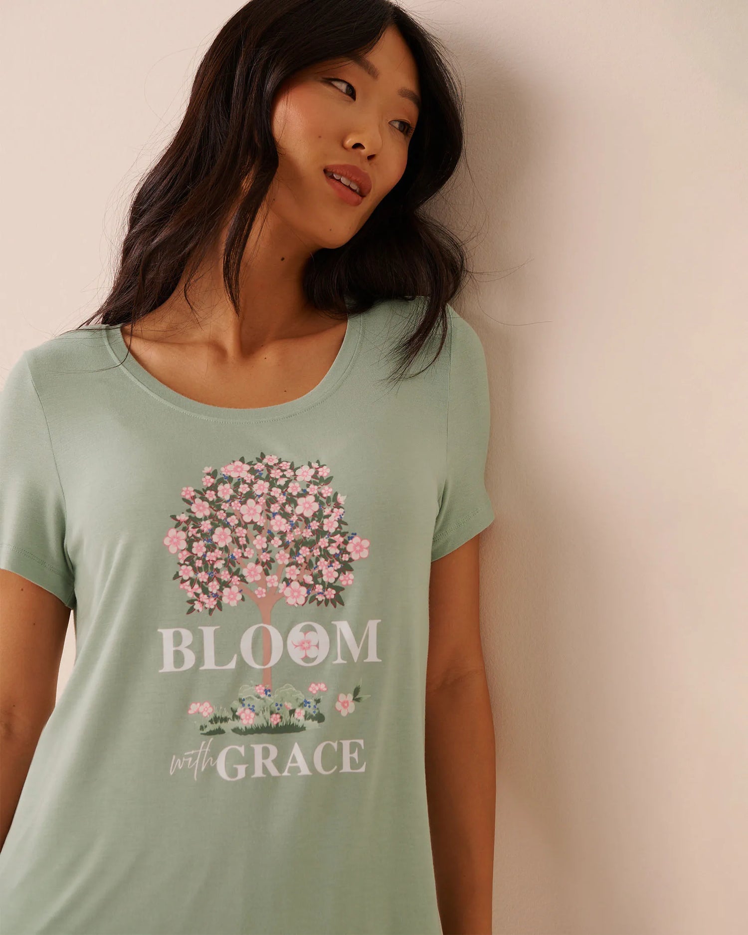 La Vie en Rose Frosty Green W/Screen 1 Women Pink Floral Print Soft Jersey T-shirt SKU: 60100190_P30148 Image 03