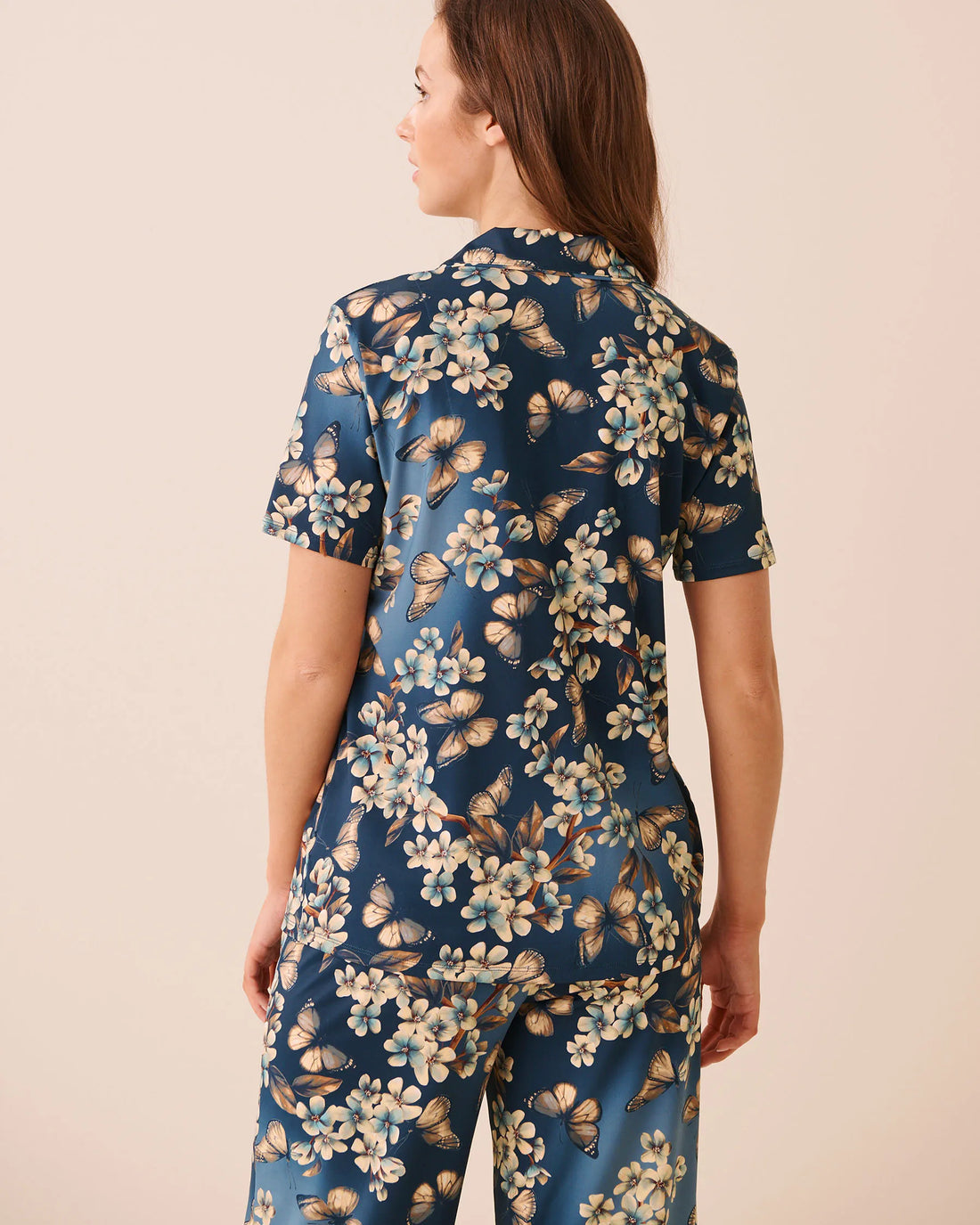 La Vie en Rose Butterfly Garden Women Short Sleeve Button-Down Shirt SKU: 60100200_P40613 Image 02