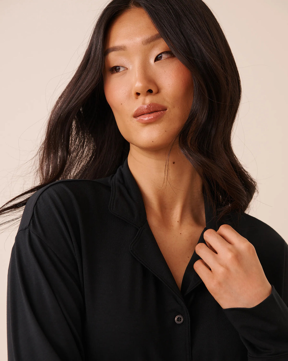 La Vie en Rose Black Beauty Women Modal Long Sleeve Button-Down Shirt SKU: 60100205_00001 Image 03