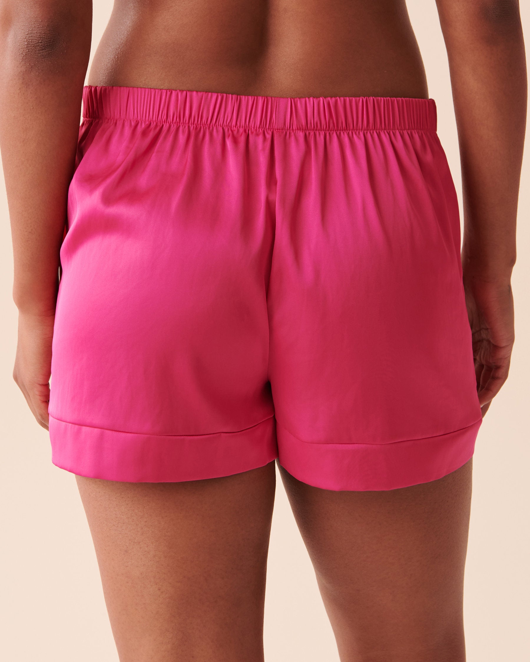 Satin Short_60200082_60174_02