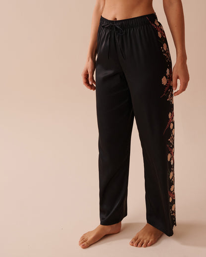 LUXURY EDITION Black Bouquet Satin Pants_60200103_P00357_01