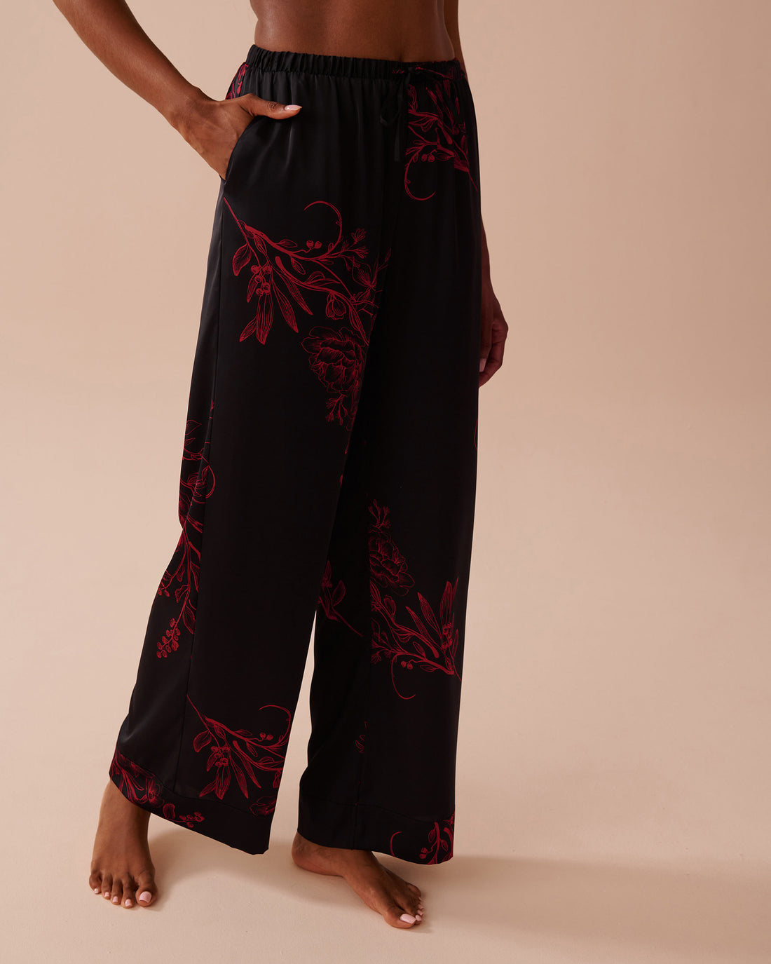 Pastel Floral Print Satin Pants_60200113_P00387_01