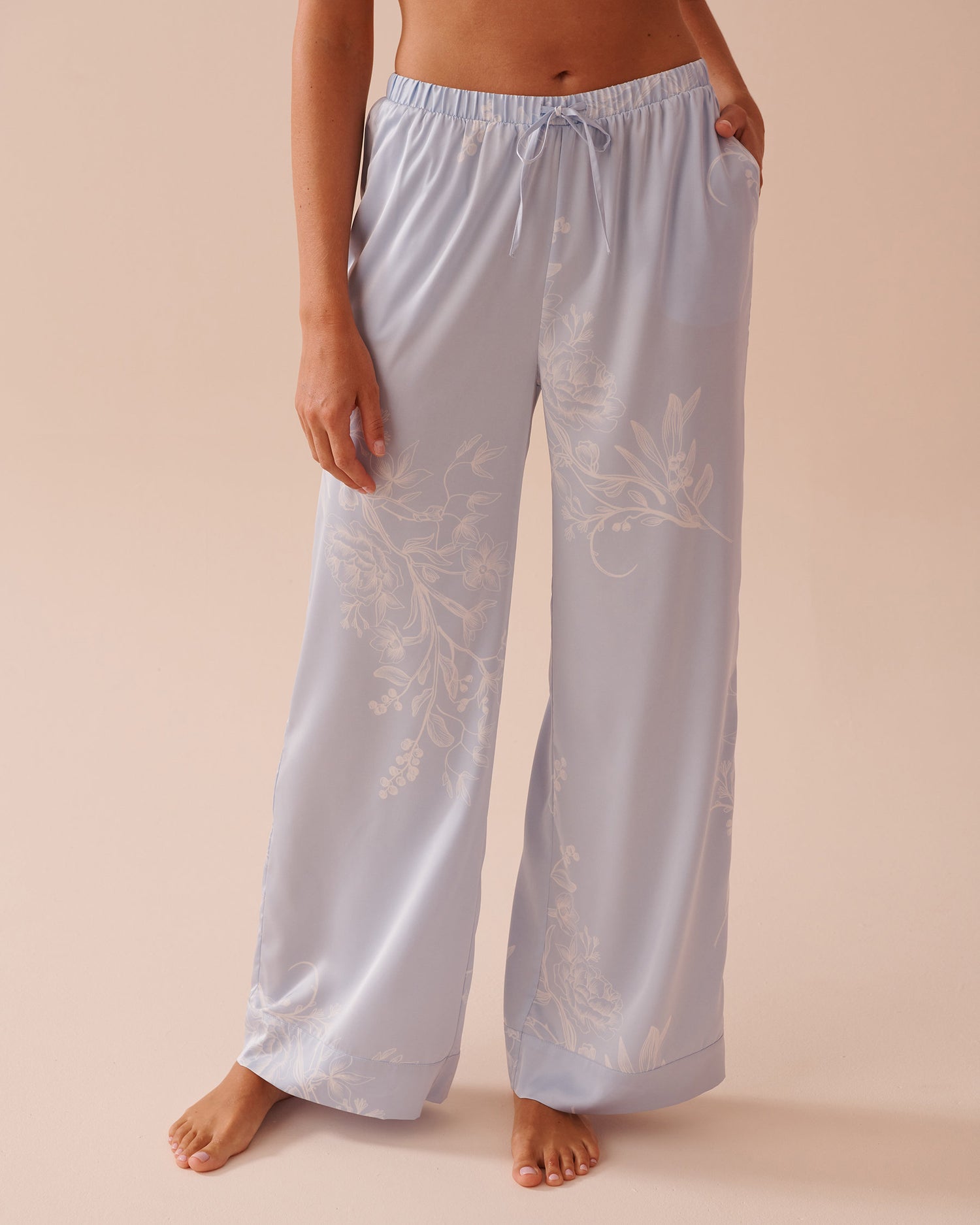 Pastel Floral Print Satin Pants_60200113_P40384_01