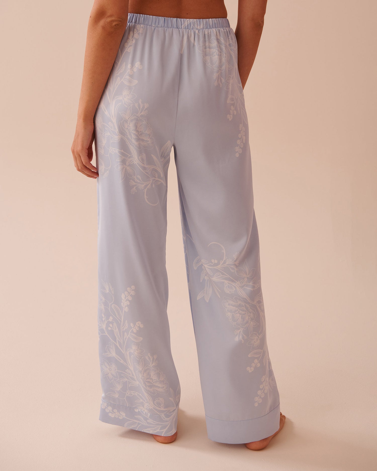 Pastel Floral Print Satin Pants_60200113_P40384_02