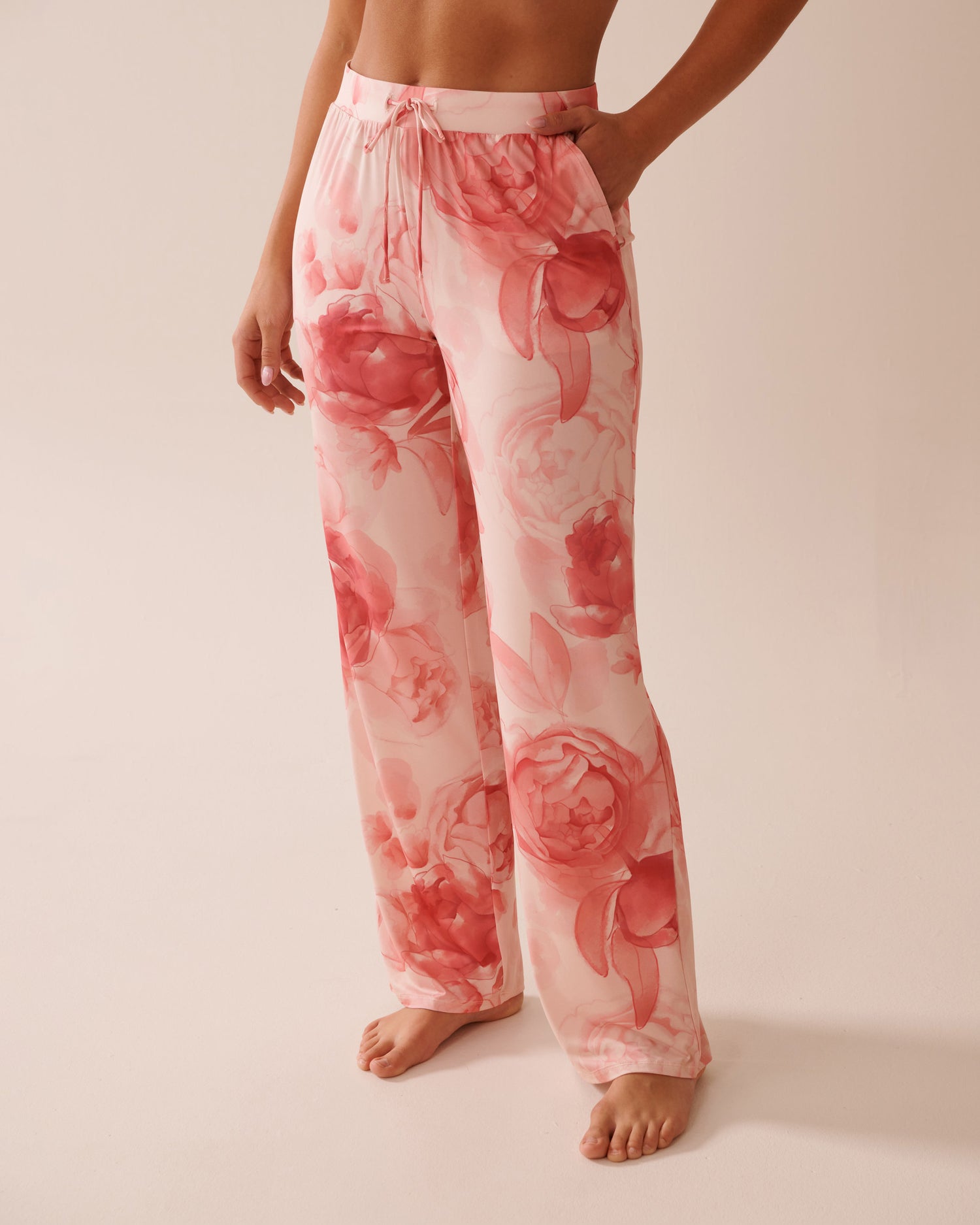La Vie en Rose_Recycled Fibers Floral Pajama Pants_60200133_P60354_01
