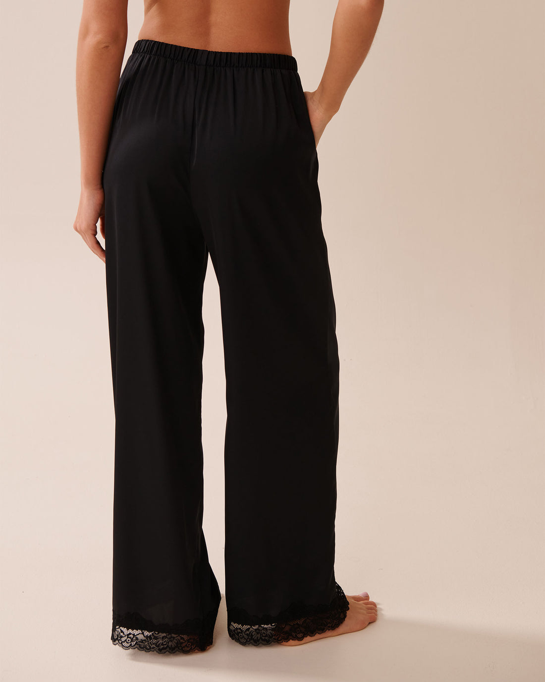La Vie en Rose_Black Beauty_LUXURY EDITION Satin and Lace Trim Pants_60200137_00001_02