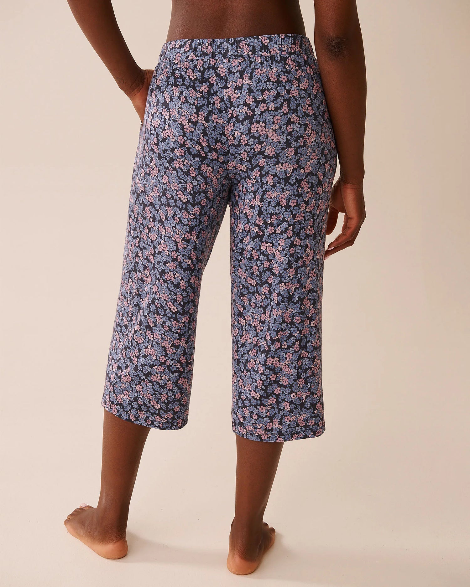 La Vie en Rose_Multi Periscope Ditsy_Ditsy Floral Print Soft Jersey Pajama Capris_60200151_P00458_02