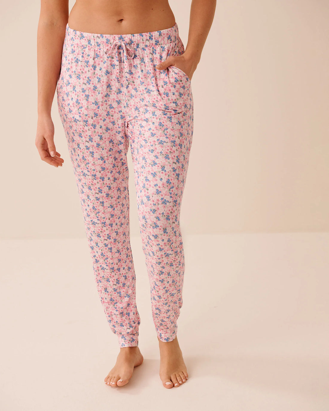 La Vie en Rose Blueberry Ditsy Women Bloom &amp; Berry Print Soft Jersey Jogger Pajama Pant SKU: 60200185_P60472 Image 01