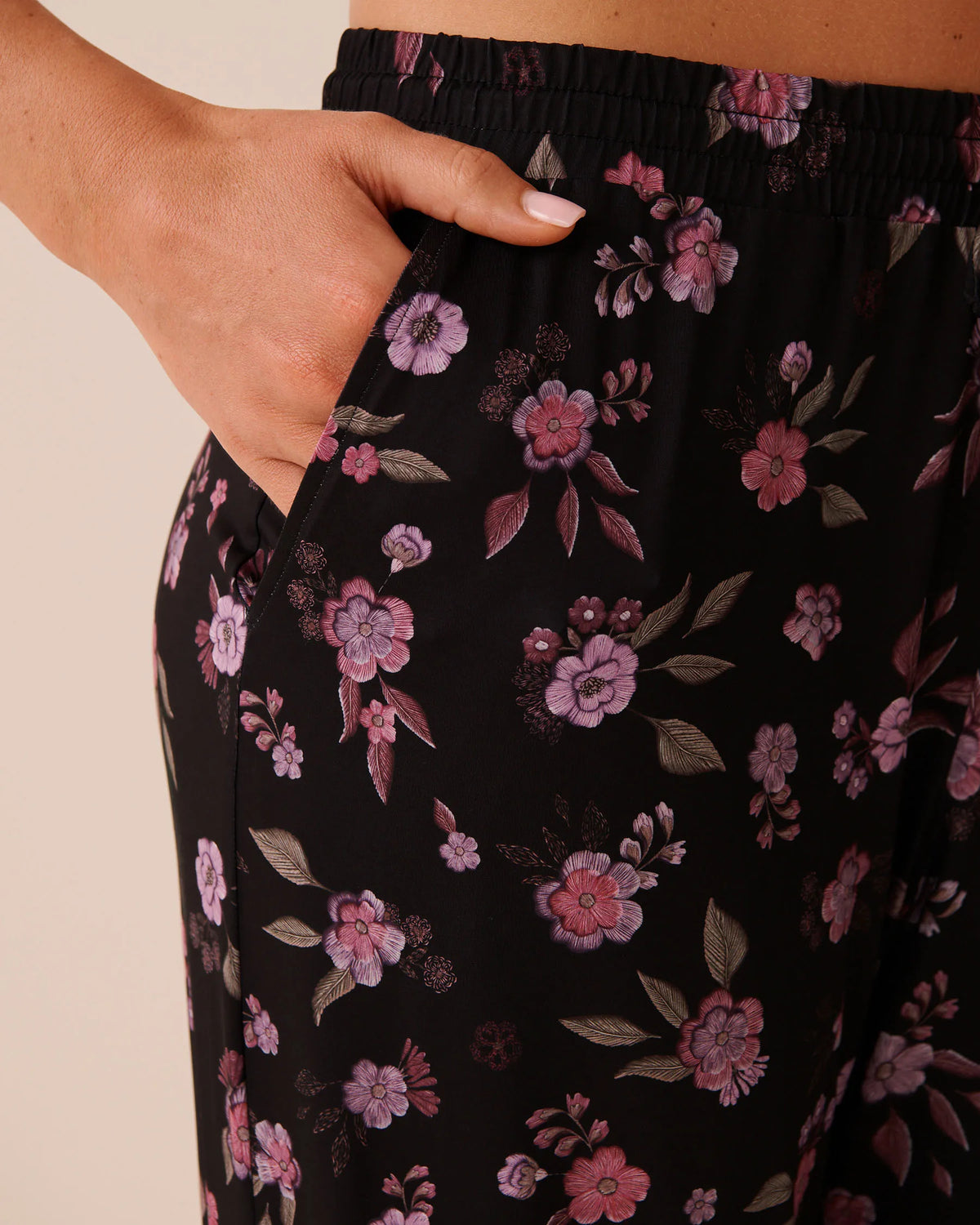La Vie en Rose Flower Ditsy Women Floral Print Pajama Pants SKU: 60200204_P00541 Image 03