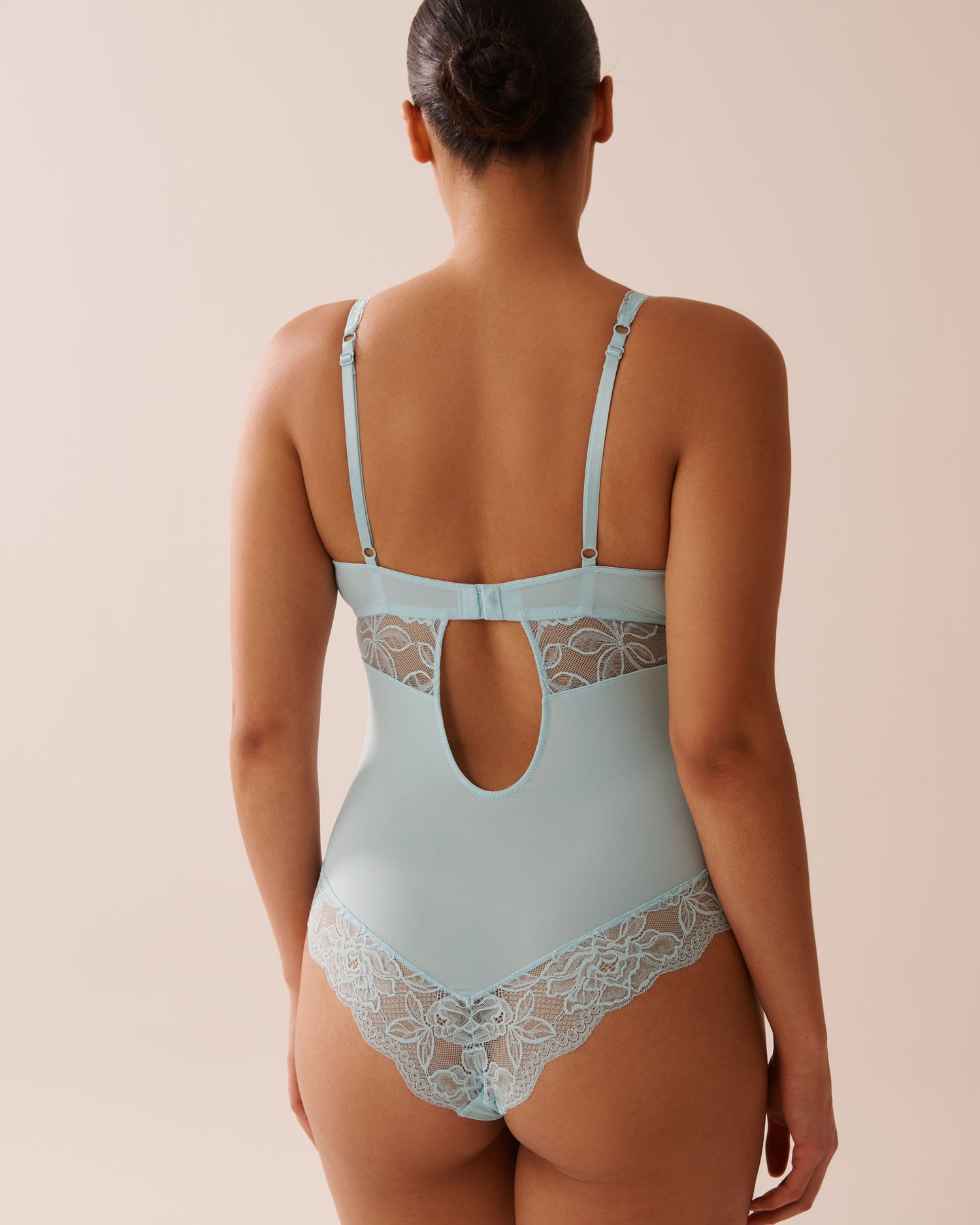 La Vie en Rose_Microfiber and Floral Lace Plunge Teddy_60300105_40090_02