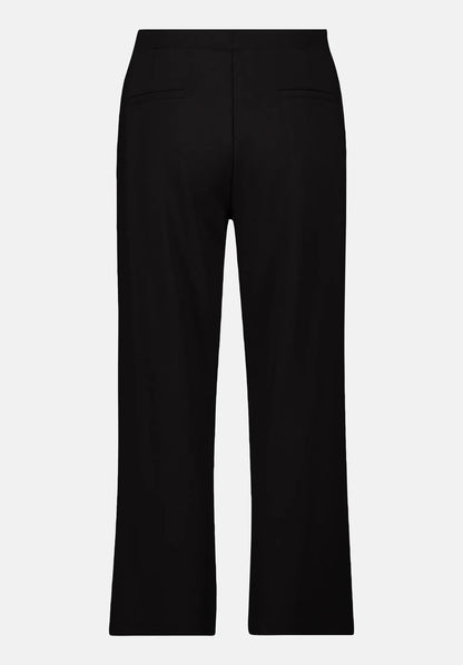 Betty Barclay_Black_Pull-On Trousers with Pockets_6031-2250_9045_05