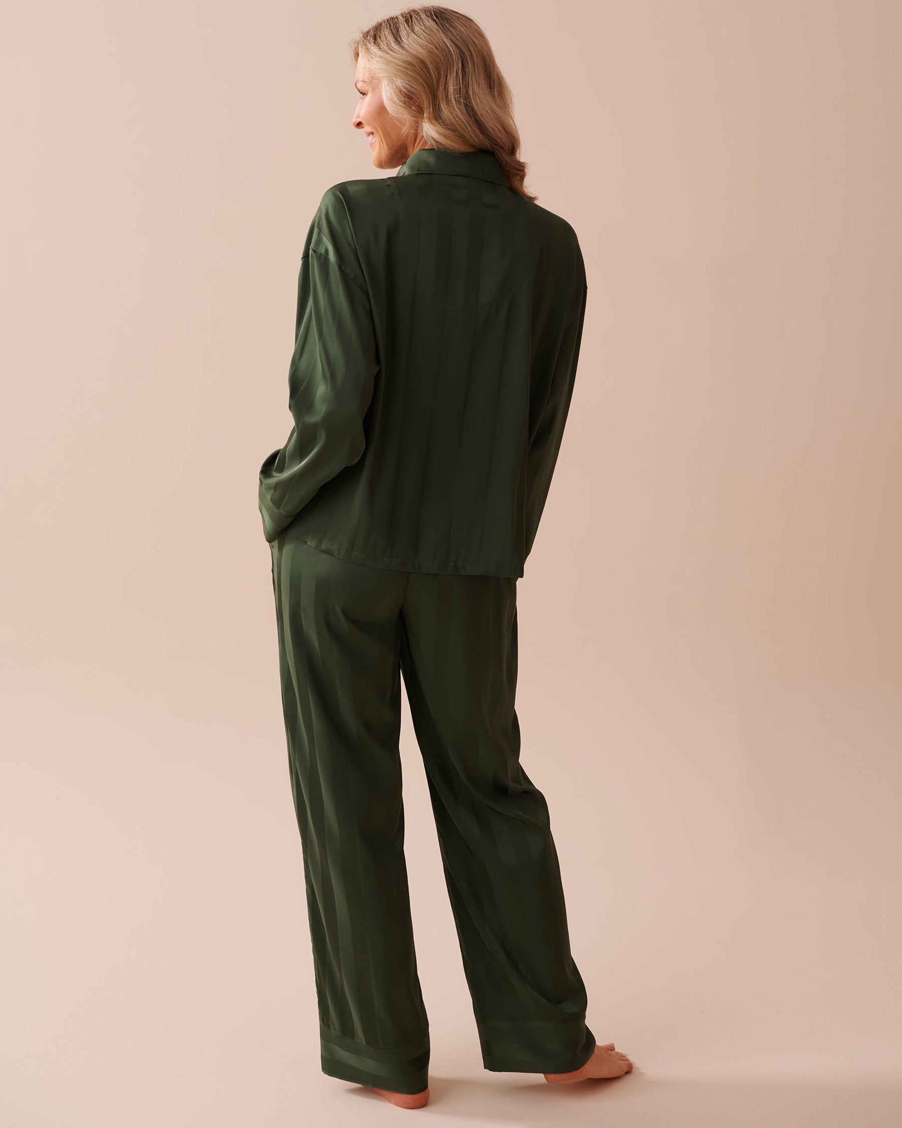 LUXURY EDITION Jacquard Stripe Satin Pajama Set_60400041_P30094_02