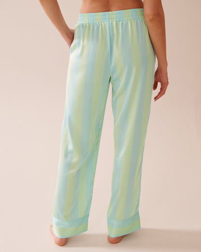 La Vie en Rose_Sea Clear Stripe_LUXURY EDITION Striped Short Sleeve Satin Pajama Set_60400052_P40441_05