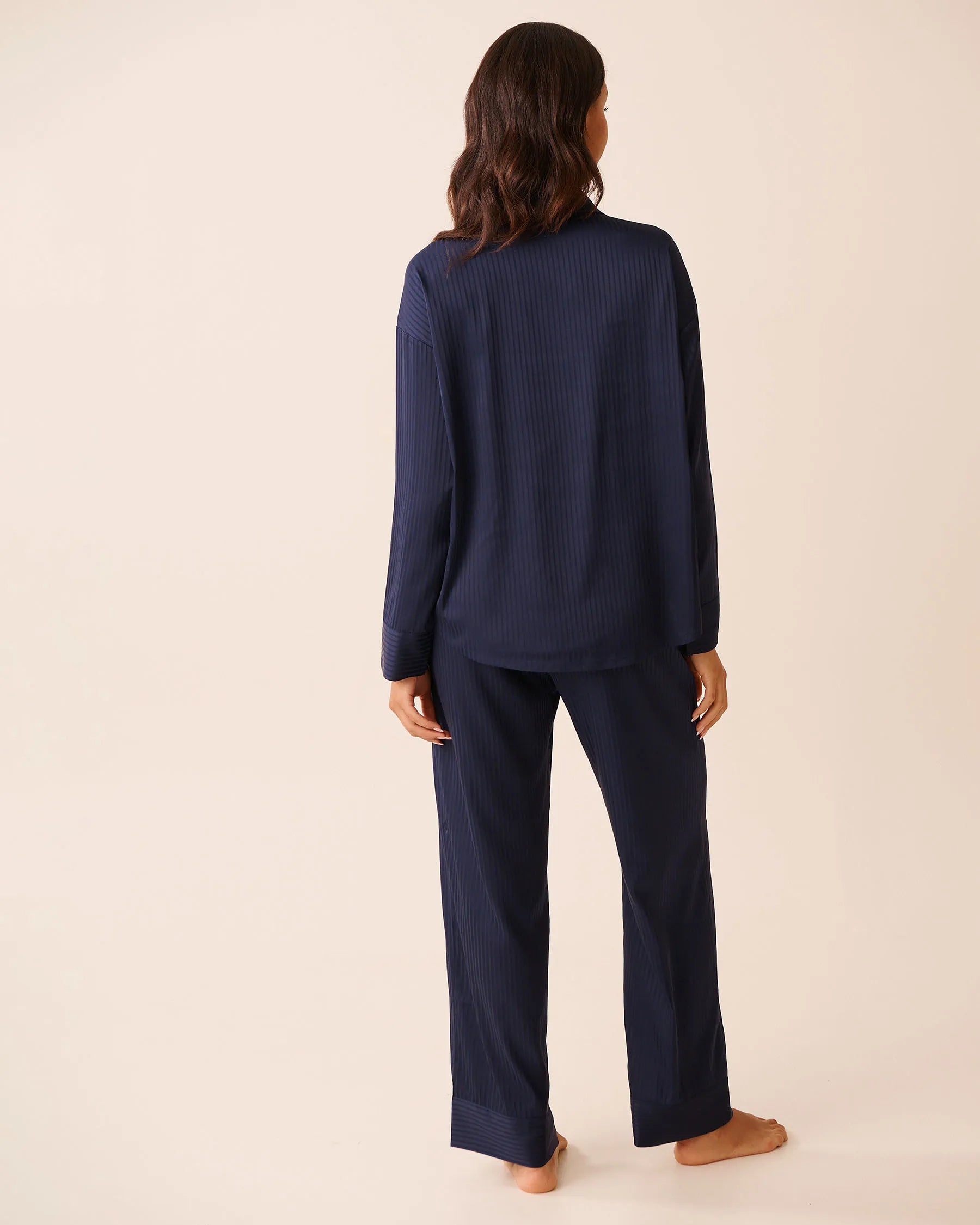 La Vie en Rose_Evening Blue Mini Stripes_Luxury Edition Jacquard Stripe Satin Pajama Set_60400064_P40517_03