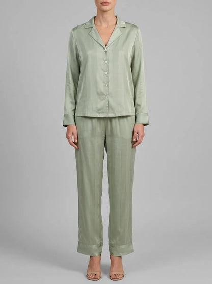 La Vie en Rose_Mineral Gray Stripes_LUXURY EDITION Striped Long Sleeve Satin Pajama Set_60400069_P30146_00