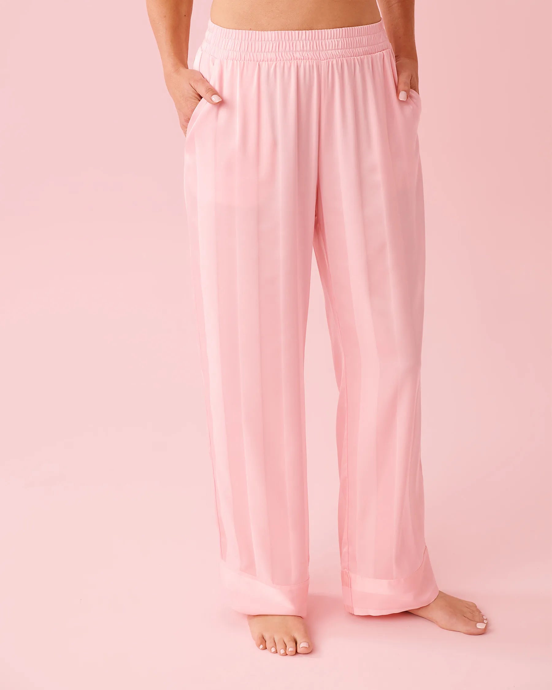 La Vie en Rose_Tickled Pink Stripes_LUXURY EDITION Striped Long Sleeve Satin Pajama Set_60400069_P60438_04