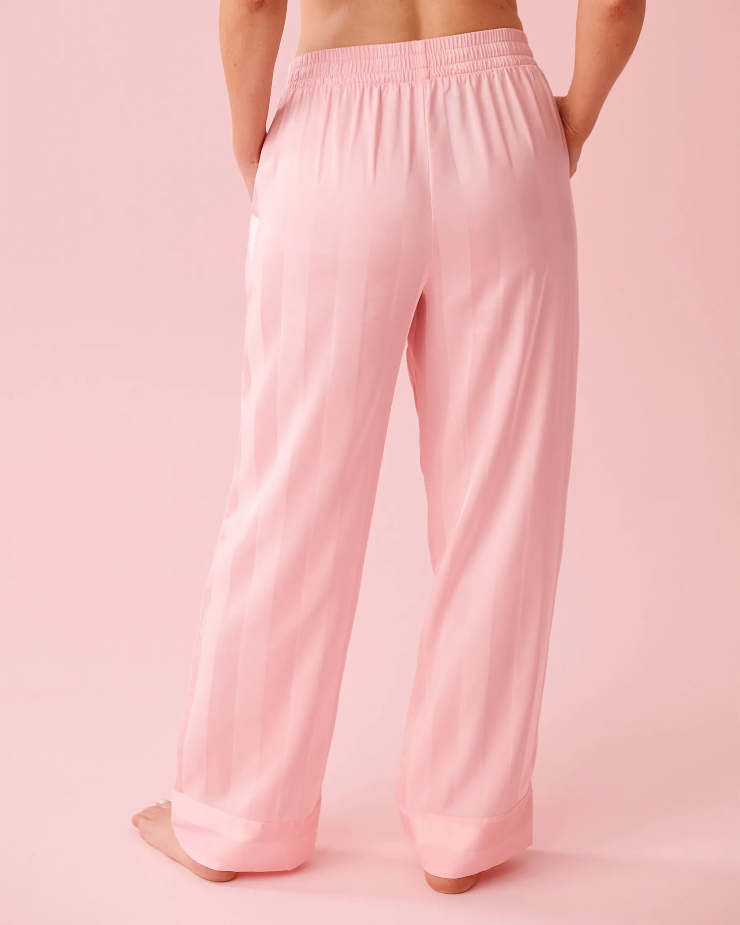 La Vie en Rose_Tickled Pink Stripes_LUXURY EDITION Striped Long Sleeve Satin Pajama Set_60400069_P60438_05