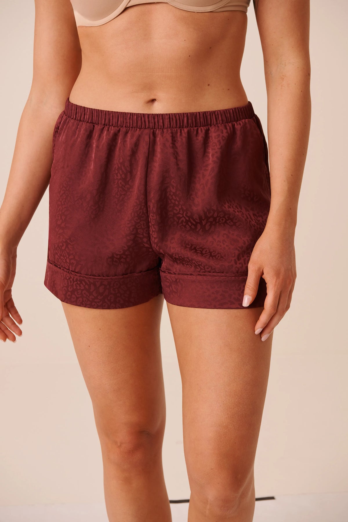 La Vie en Rose Burgundy Jacquard Leopard Women Luxury Edition Leopard Jacquard Short Sleeve Satin Pajama Set SKU: 60400082_P50107 Image 04