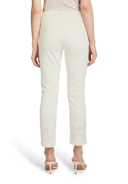 Betty Barclay_Casual Trousers with Embroidery_6049-1323_1014_03