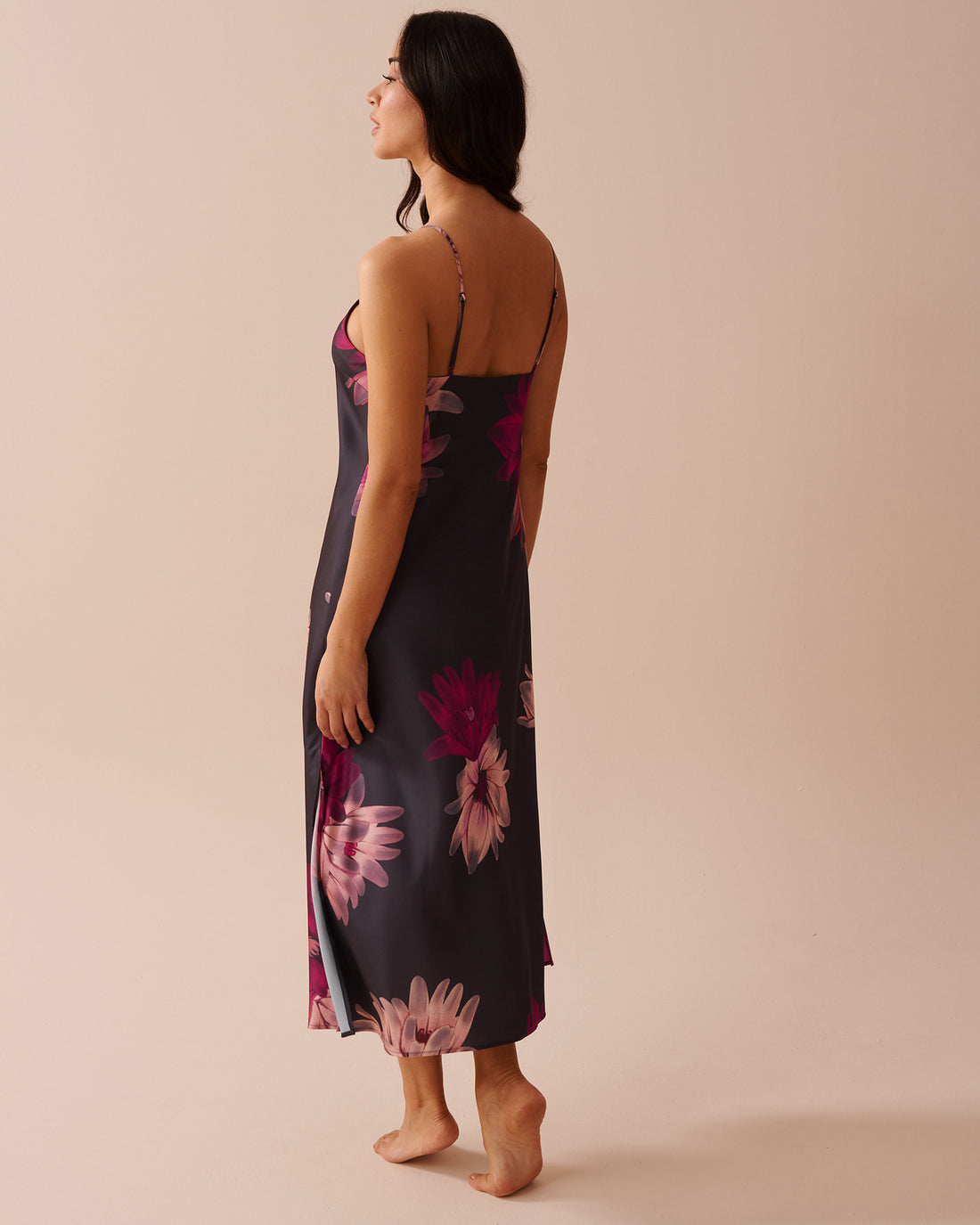 LUXURY EDITION Floral Print Long Satin Nightie_60500150_P00355_02