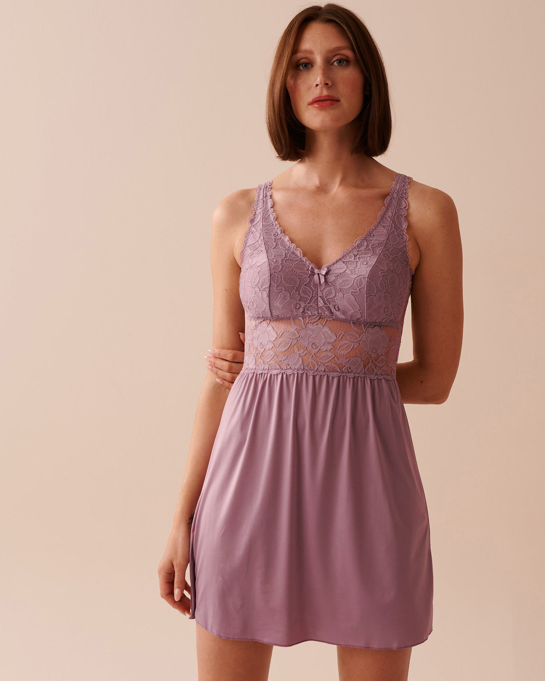 Lace Bust Nightie_60500161_50072_01