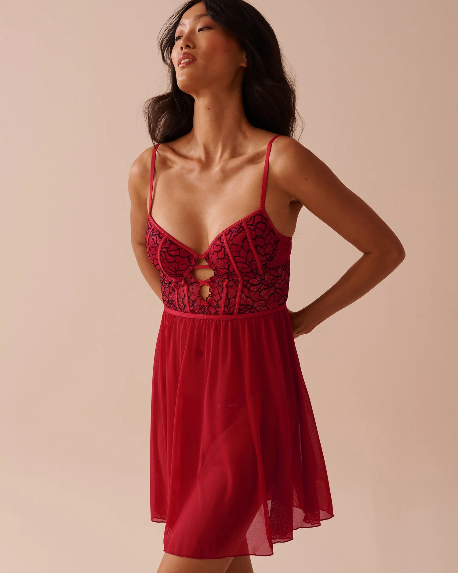 2-tone Lace and Mesh Plunge Nightie_60500163_60169_01