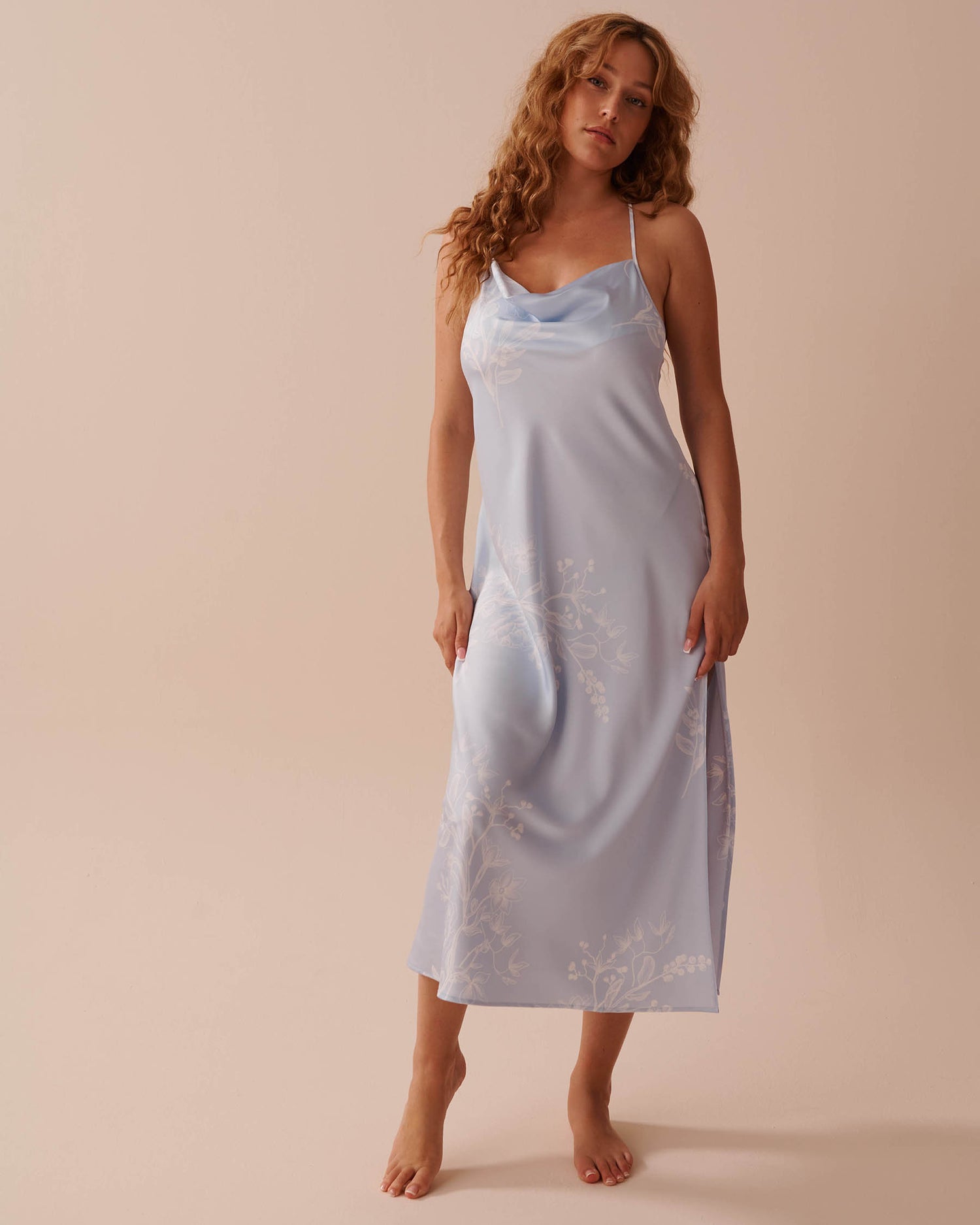 Pastel Floral Print Long Satin Nightie_60500168_P40384_01