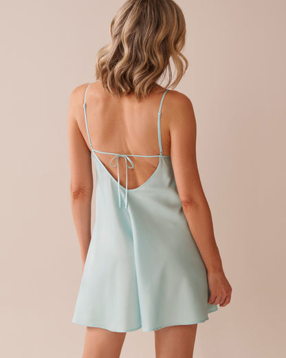 La Vie en Rose_Clearwater_LUXURY EDITION Lace Detail Satin Nightie_60500189_40090_02