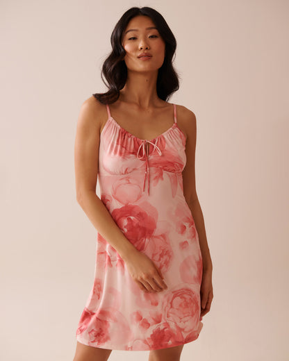 La Vie en Rose_Multi Pink Roses_Recycled Fibers Floral Nightie_60500194_P60354_01