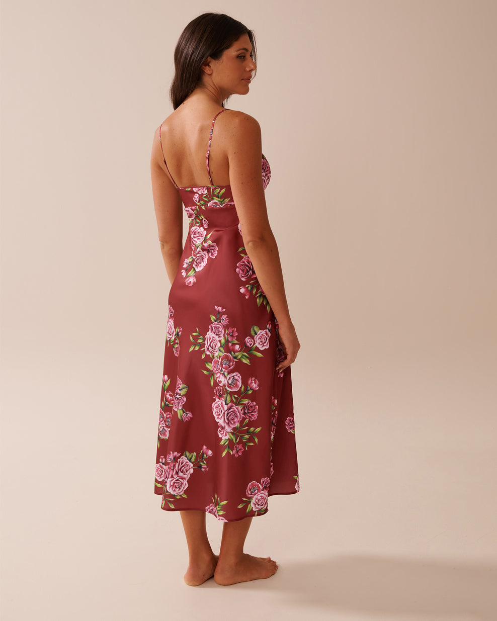 La Vie en Rose_Sun-Dried Flowers_LUXURY EDITION Rose Print Satin and Lace Trim Long Nightie_60500199_P60390_02