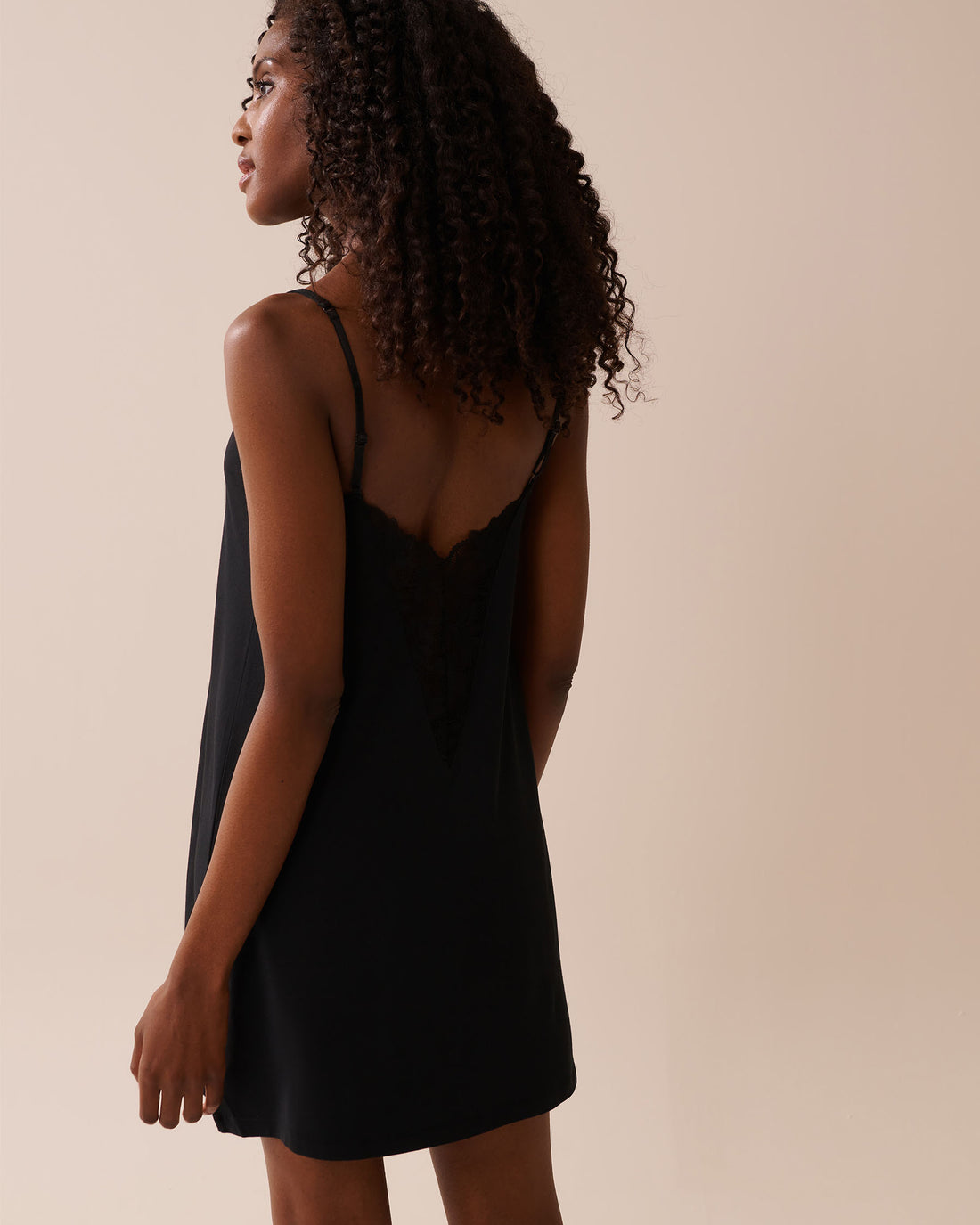 La Vie en Rose_Black Beauty_Lace Detail Modal Nightie_60500202_00001_02