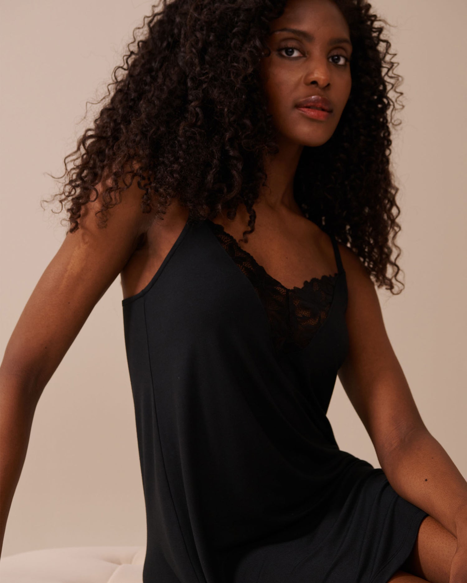 La Vie en Rose_Black Beauty_Lace Detail Modal Nightie_60500202_00001_03