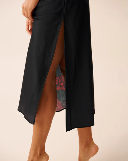 La Vie en Rose_Red Roses Placement_Luxury Edition Red Rose Print Long Satin Nightie_60500211_P00469_07