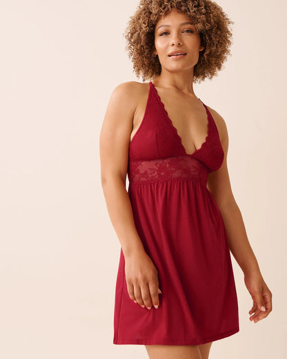 La Vie en Rose_Savvy Red_Lace Bust Nightie_60500217_60215_01