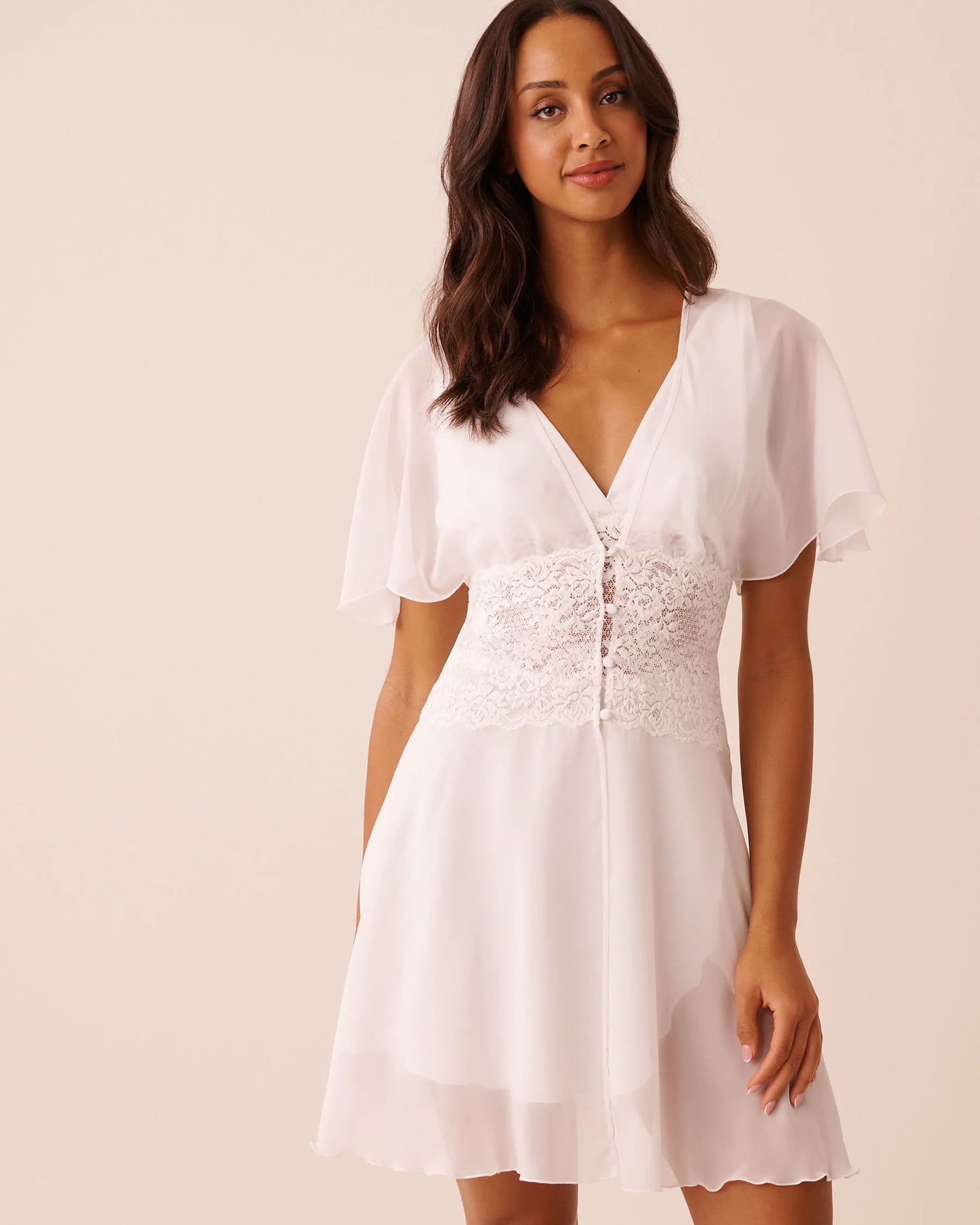 La Vie en Rose Snow White Women LUXURY EDITION Chiffon and Lace Open Front Nightie SKU: 60500229_10011 Image 01