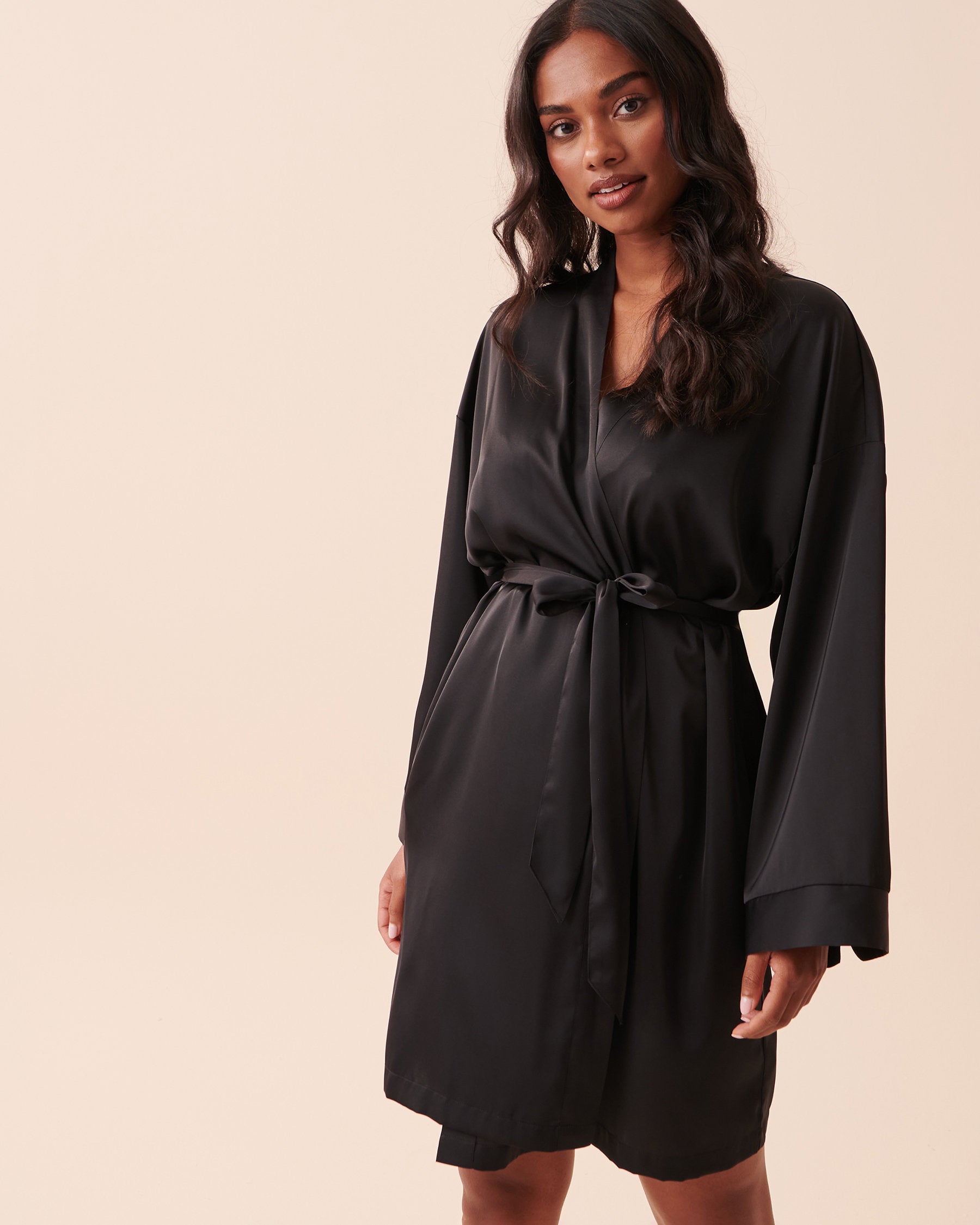 Satin Kimono_60600066_00001_01