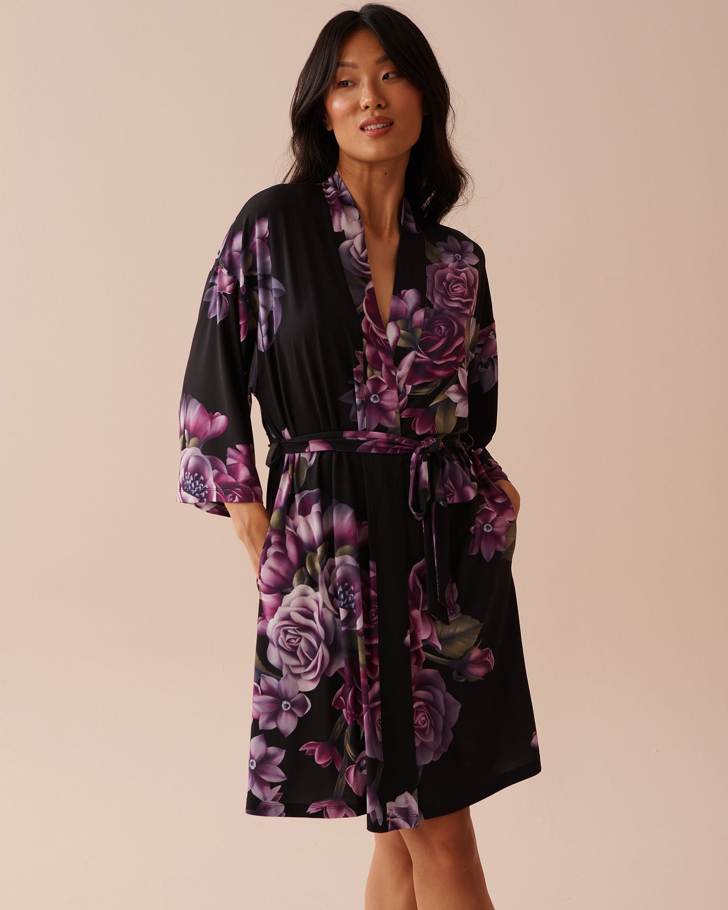 Purple Bouquet Kimono_60600082_P00369_01