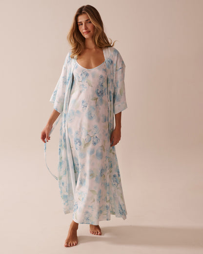 La Vie en Rose_Multi Blue Roses_LUXURY EDITION Blue Rose Print Long Satin Kimono_60600093_P10495_03