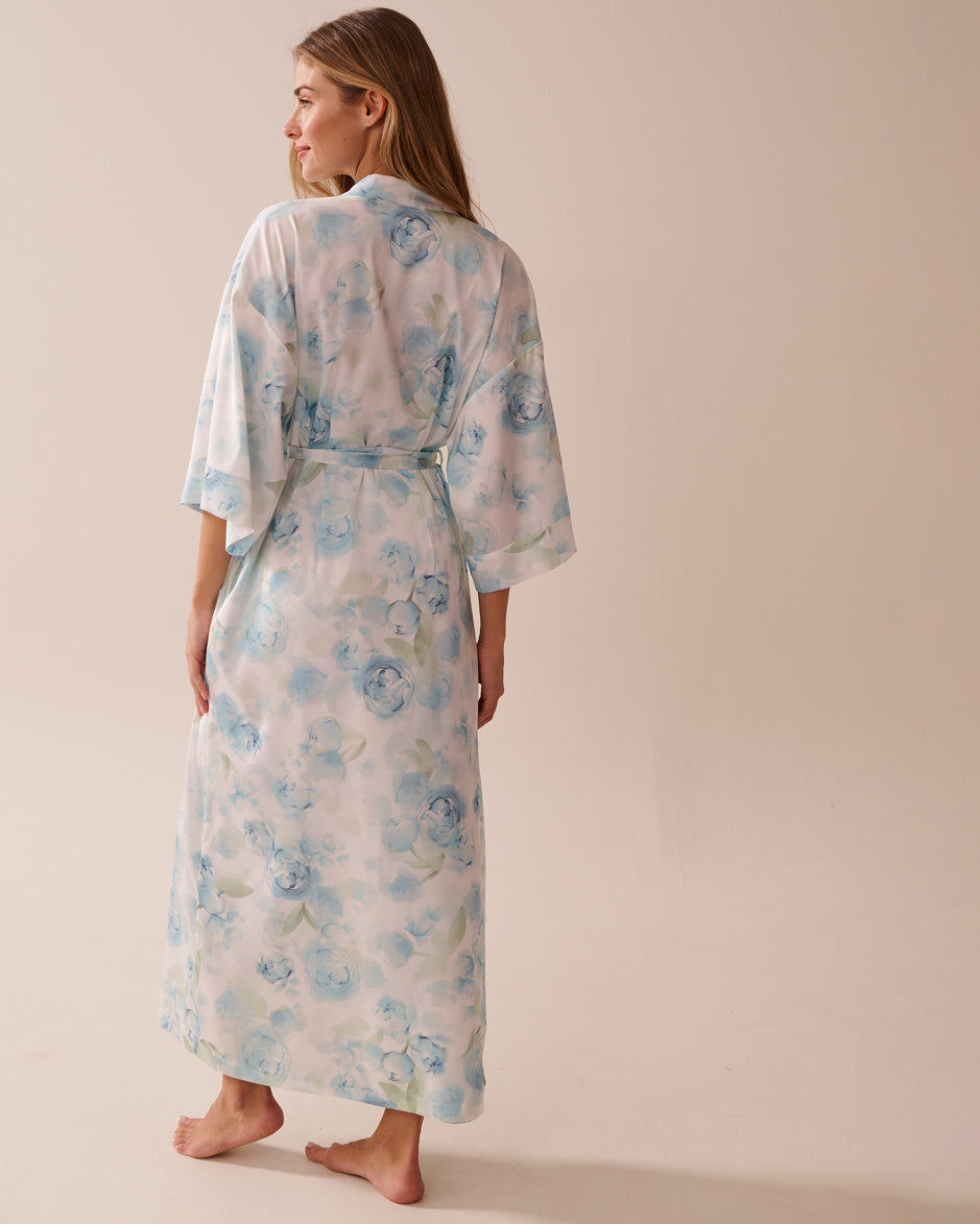 La Vie en Rose_Multi Blue Roses_LUXURY EDITION Blue Rose Print Long Satin Kimono_60600093_P10495_05