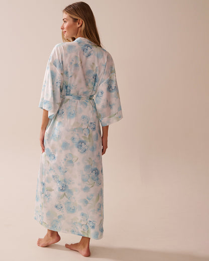 La Vie en Rose_Multi Blue Roses_LUXURY EDITION Blue Rose Print Long Satin Kimono_60600093_P10495_05