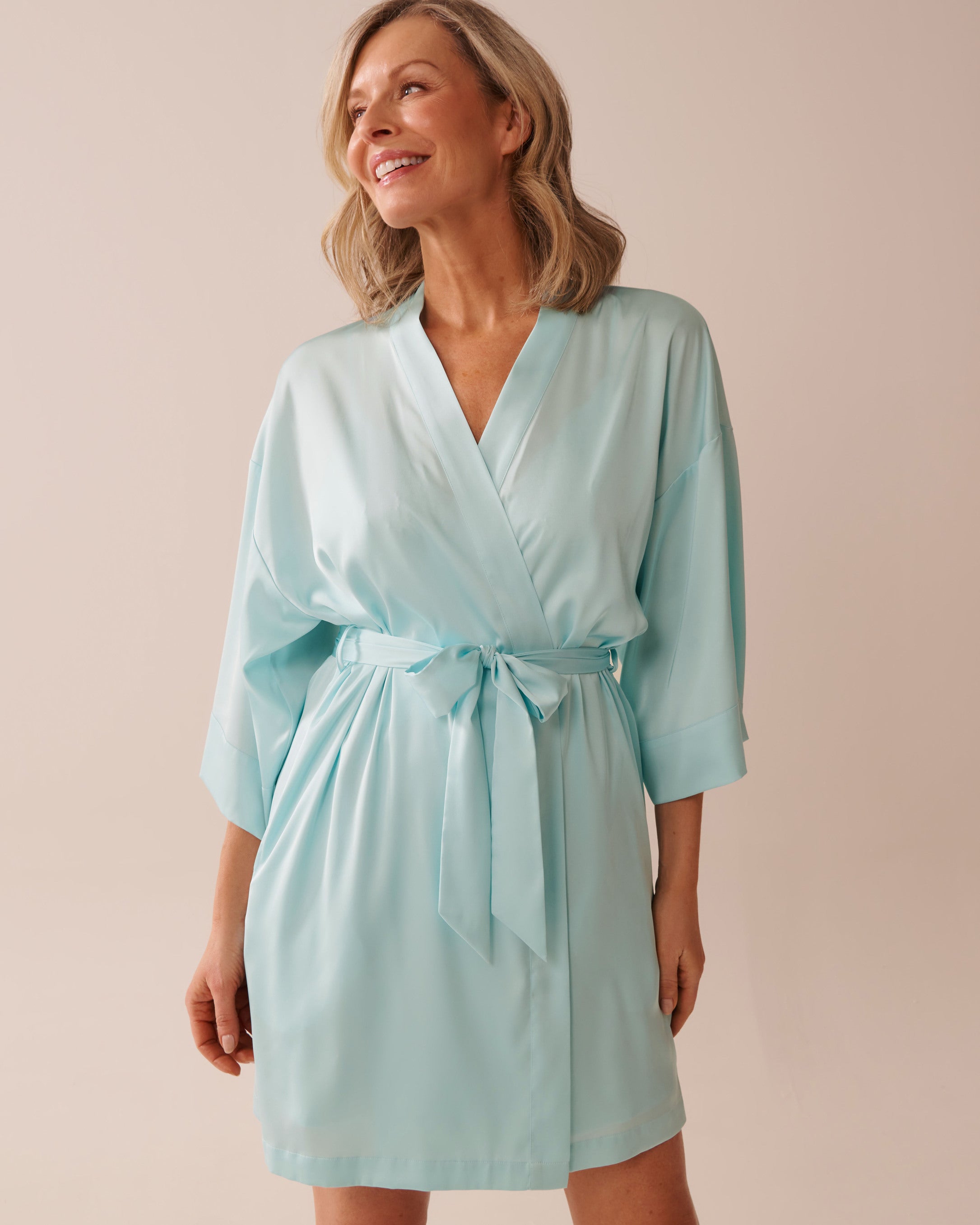 La Vie en Rose_Clearwater_Satin Kimono_60600094_40090_02