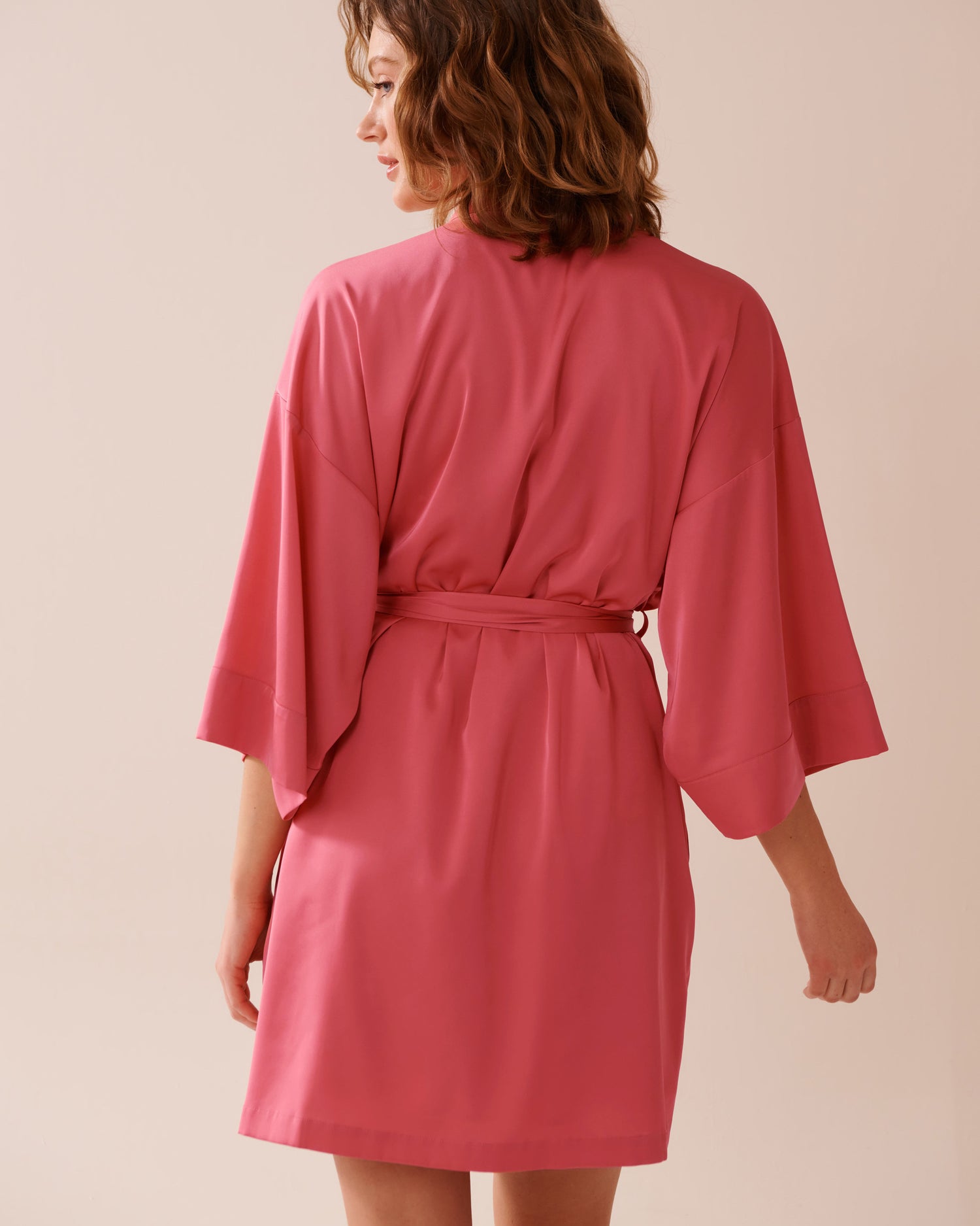 La Vie en Rose_Rapture Rose_Satin Kimono_60600094_60008_04