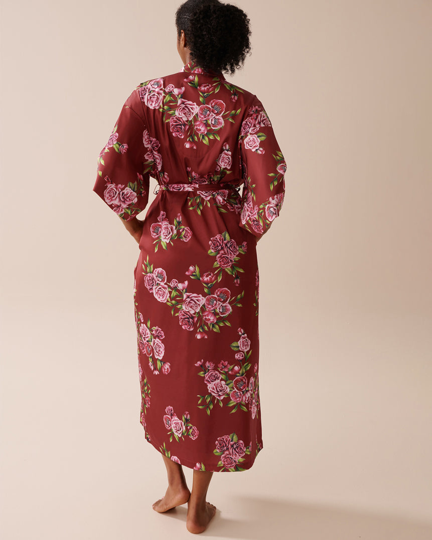 La Vie en Rose_Sun-Dried Flowers_LUXURY EDITION Rose Print Satin Long Kimono_60600098_P60390_05