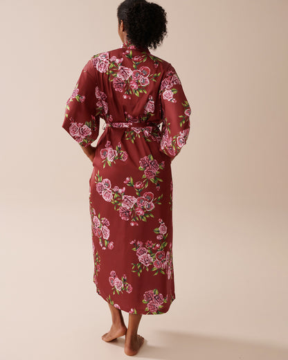 La Vie en Rose_Sun-Dried Flowers_LUXURY EDITION Rose Print Satin Long Kimono_60600098_P60390_05