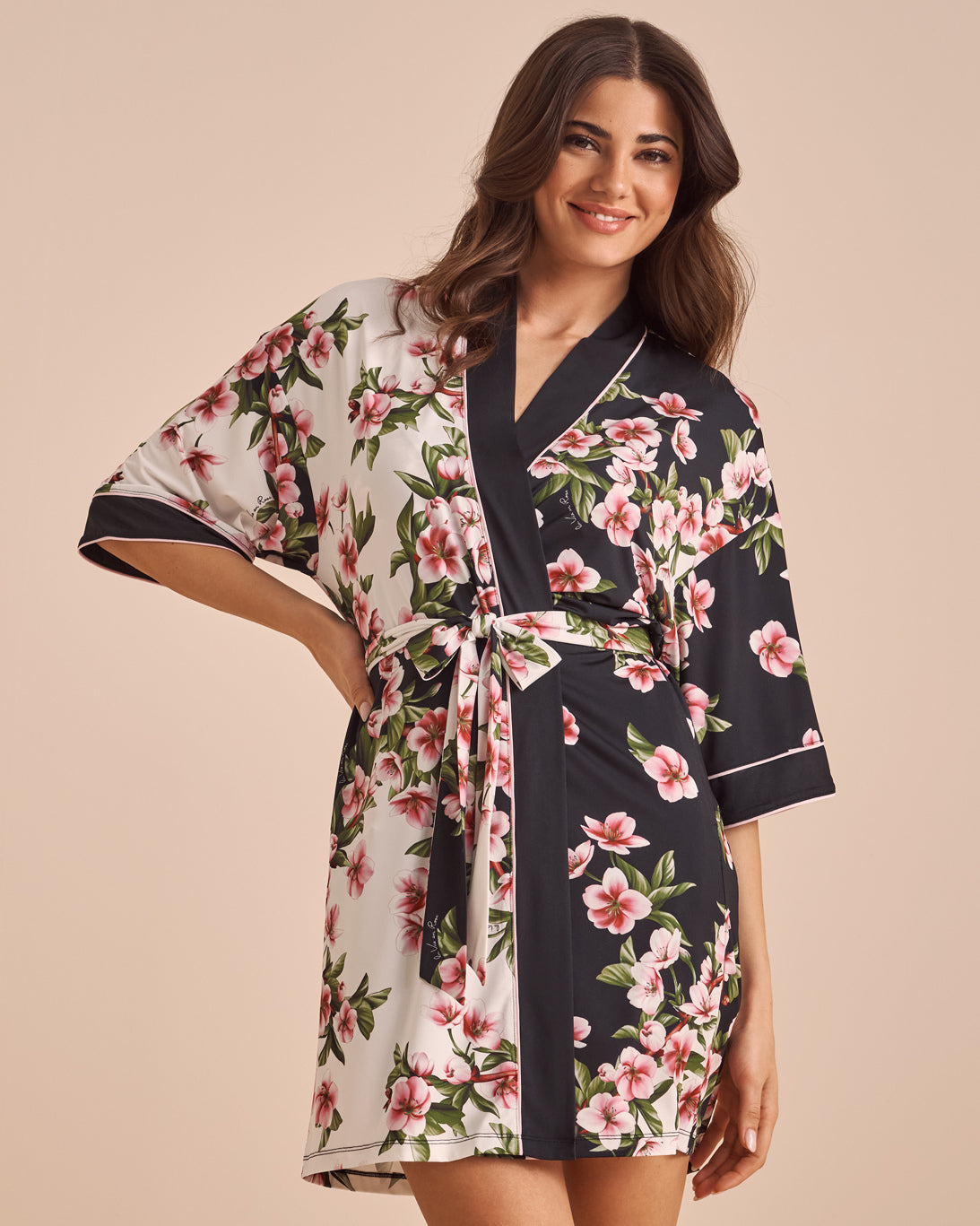 La Vie en Rose_Cherry Blossom_Cherry Blossom Print Recycled Fibers Kimono_60600099_P00431_02