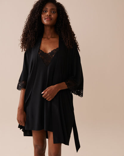 La Vie en Rose_Black Beauty_Lace Detail Modal Kimono_60600100_00001_03