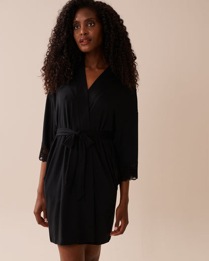 La Vie en Rose_Black Beauty_Lace Detail Modal Kimono_60600100_00001_04