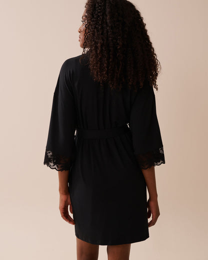 La Vie en Rose_Black Beauty_Lace Detail Modal Kimono_60600100_00001_05
